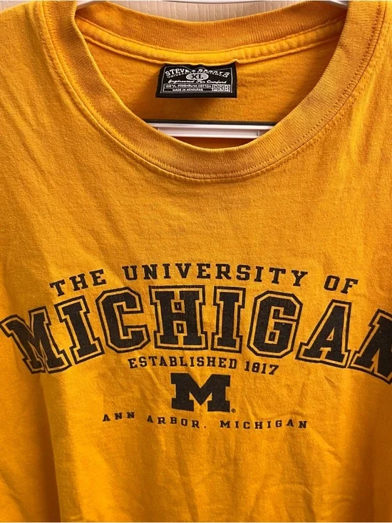 Steve&Barrys University of Michigan Short-Sleeve T-Shirt Yellow with Black Print - Picture 2 of 5